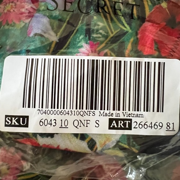 VICTORIA'S SECRET SWIM Bombshell Add-2-Cups Bikini Top (32B )and Bottom (S) Set - Picture 11 of 12